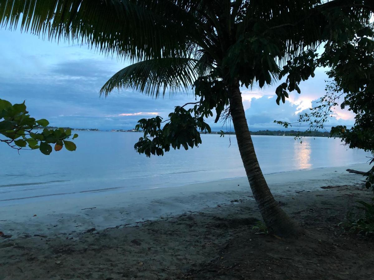 Sol Y Sombra Panzió Bocas Town Kültér fotó
